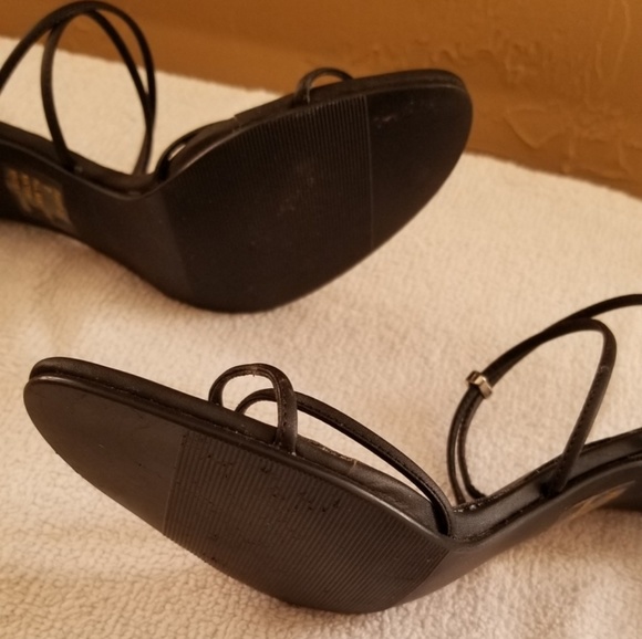 Size 7 Dainty Black Strappy Heels LEI - Picture 5 of 7